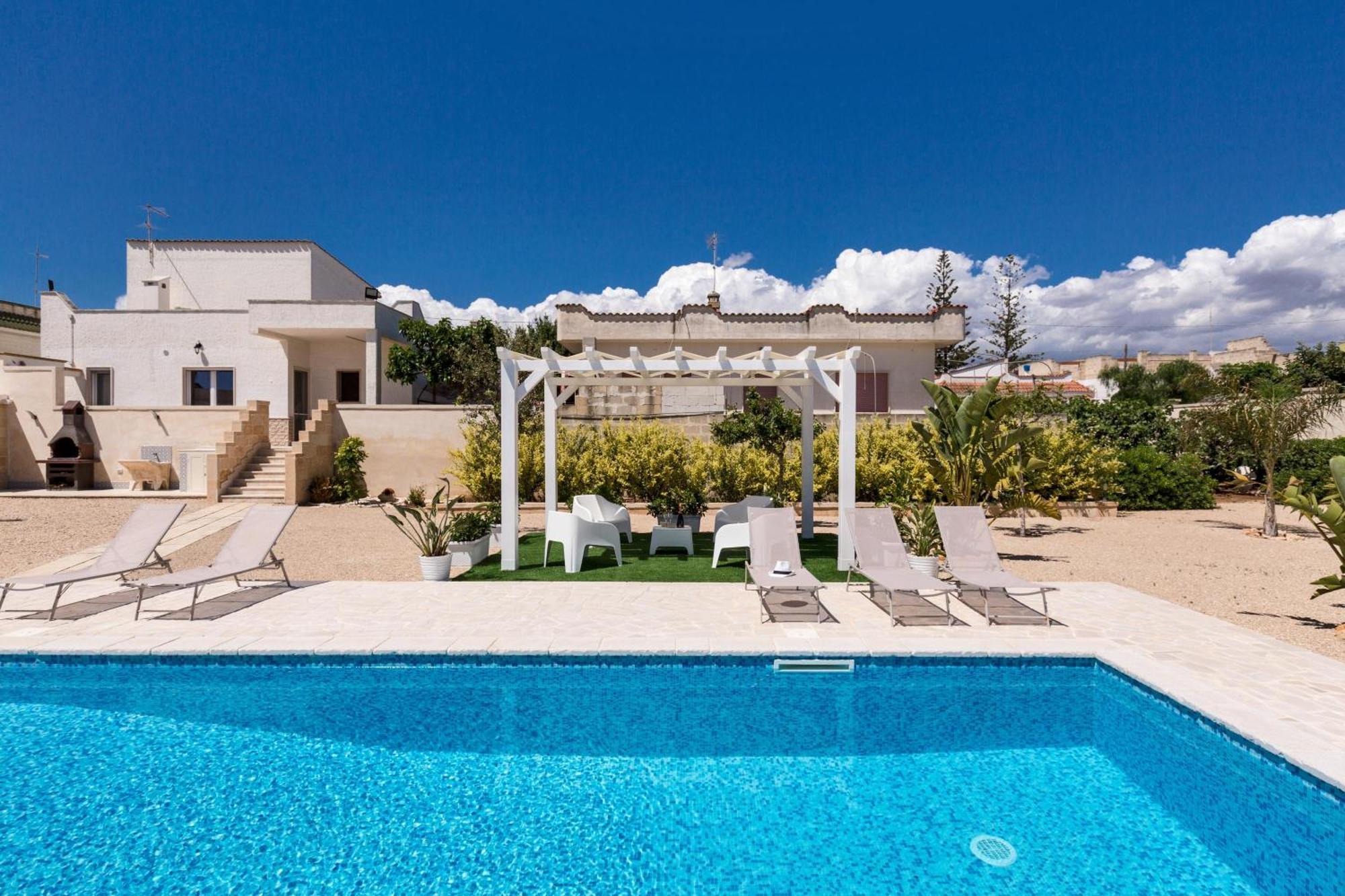 Villa Tina Maria By Barbarhouse San Pietro in Bevagna Exterior foto
